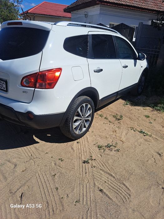 Nissan Qashqai+2