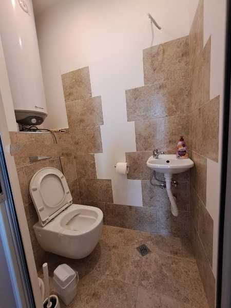 Продава се Тристаен апартамент в Пловдив, Южен - 104 кв.м за 1924 €/кв.м - Снимка #9