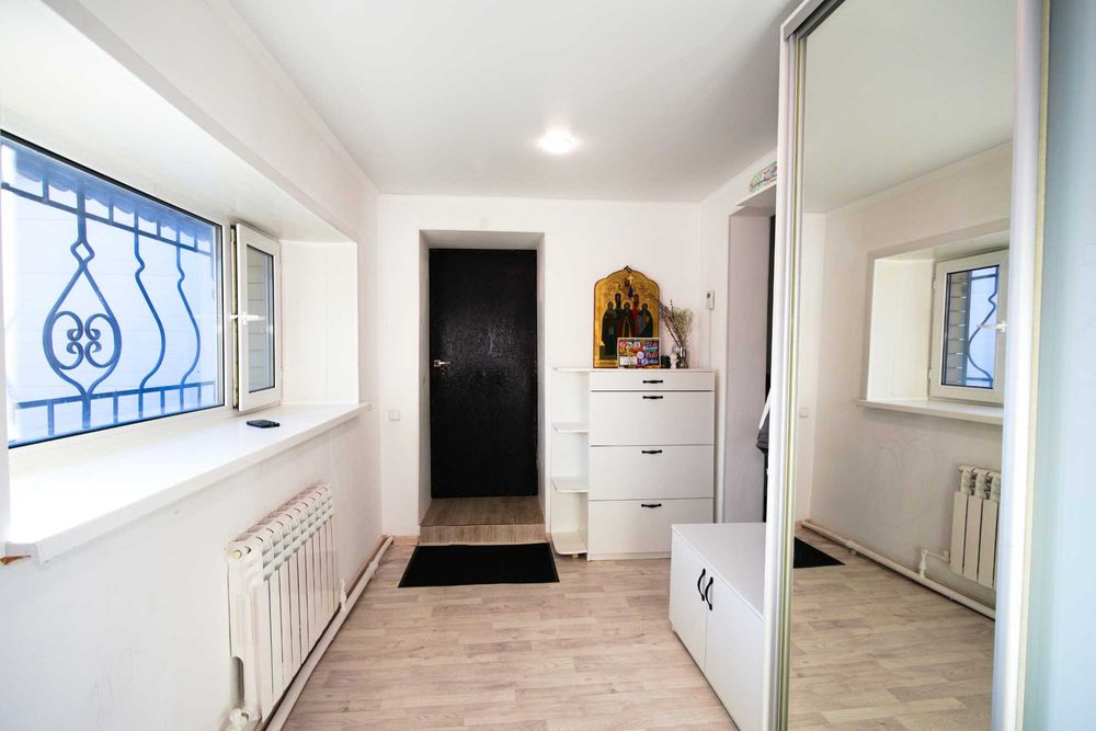 Срочно продам дом 3-комн мебелирован центр