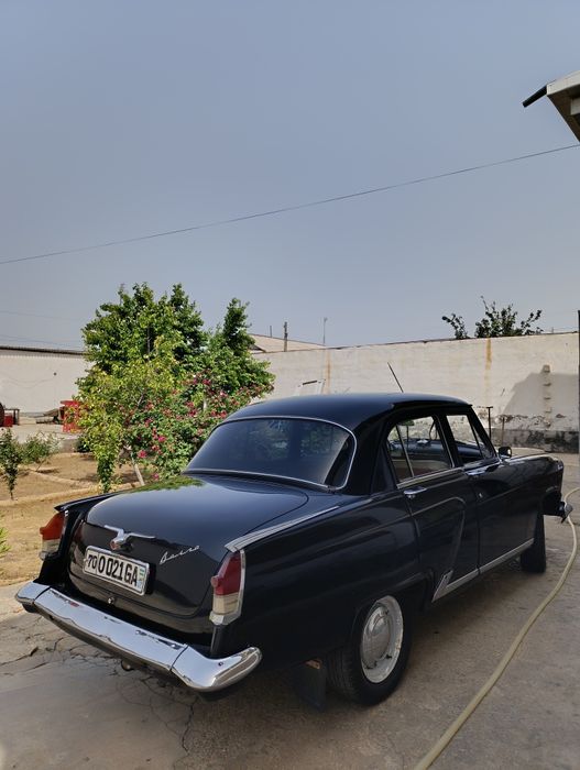 Volga gaz-21 sotiladi