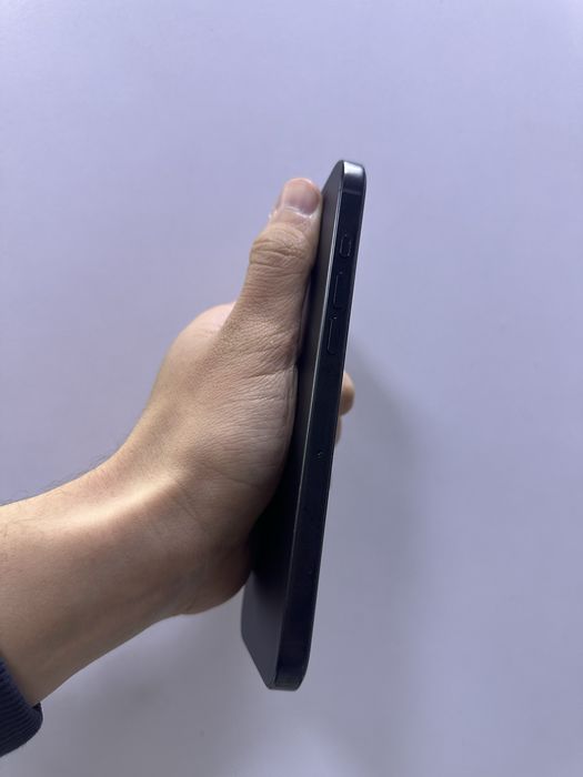 iPhone 16 Pro Max 256GB 97% yomkst 300sikl holati yaxshi