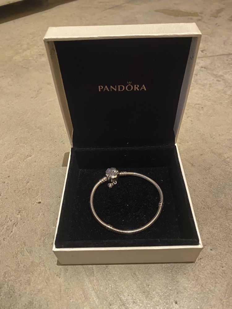 Pandora сребърна гривна