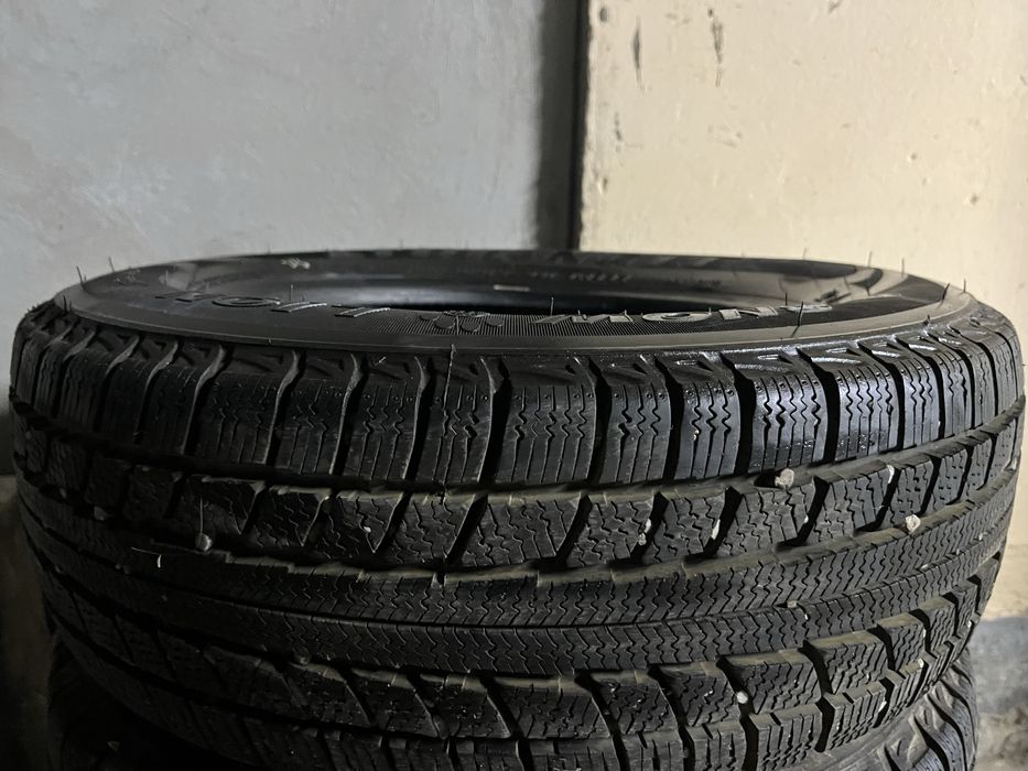 Шины зимние в отличном состоянии 175/70/R13