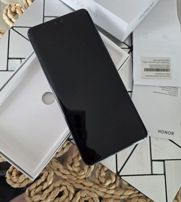 HONOR 200 Pro  бял с гаранция!