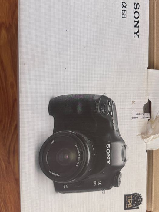 Cameră foto Sony alfa 68-in stare foarte bună- utilizată foarte puțin