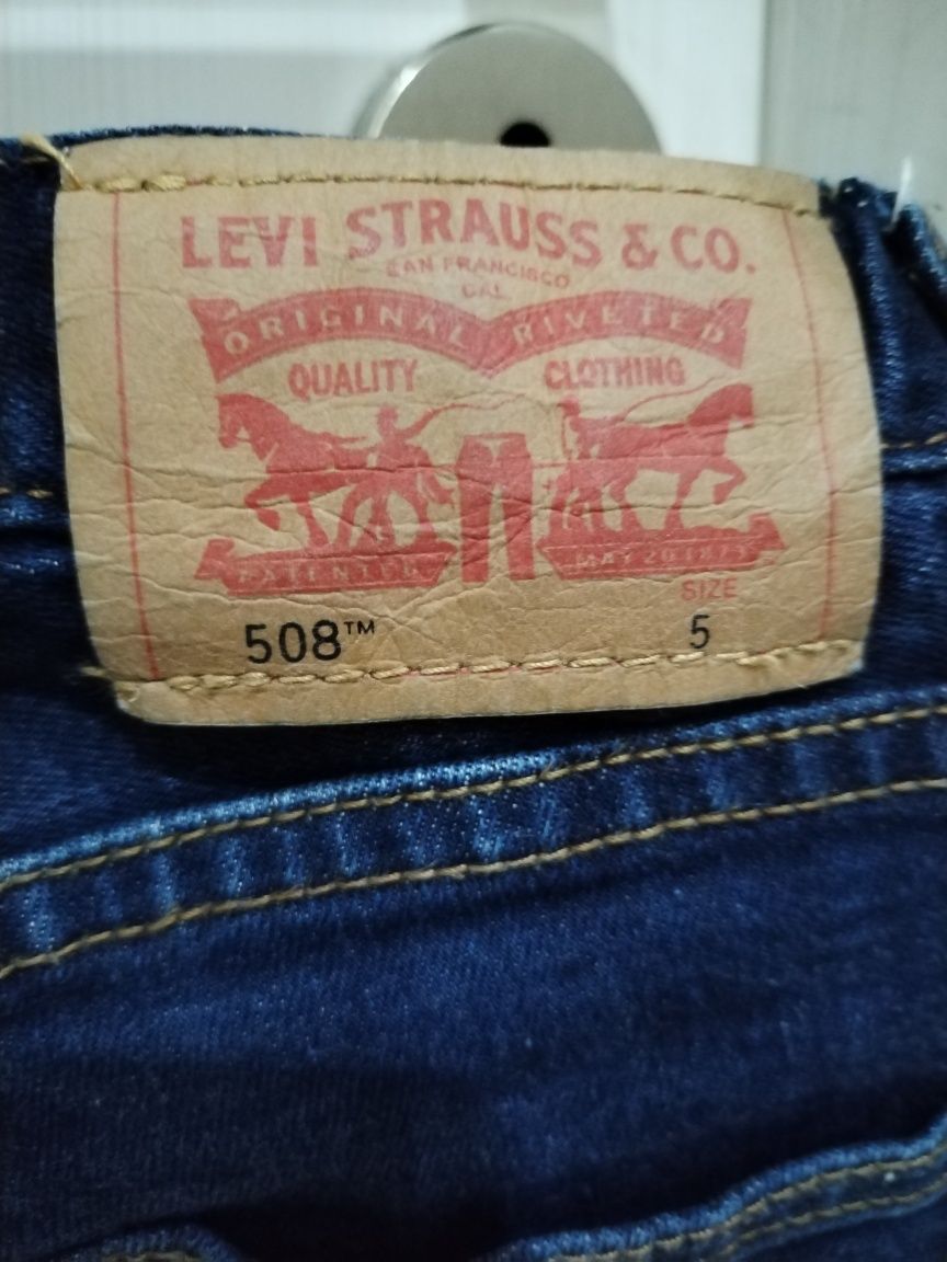 Оригинални детски дънки Levi's 5г