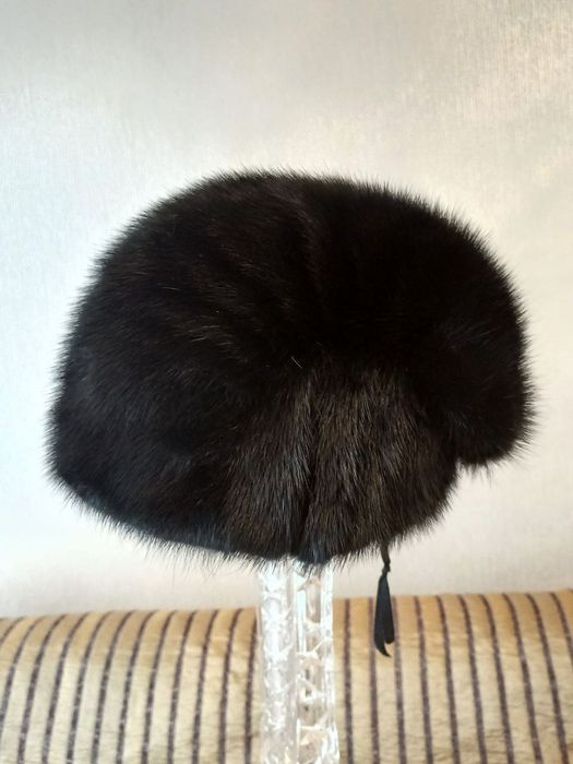 Продам норковую шапку