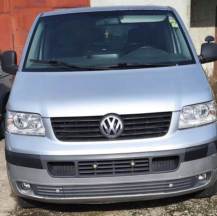 Volkswagen T5,  8 + 1 locuri vând sau schimb