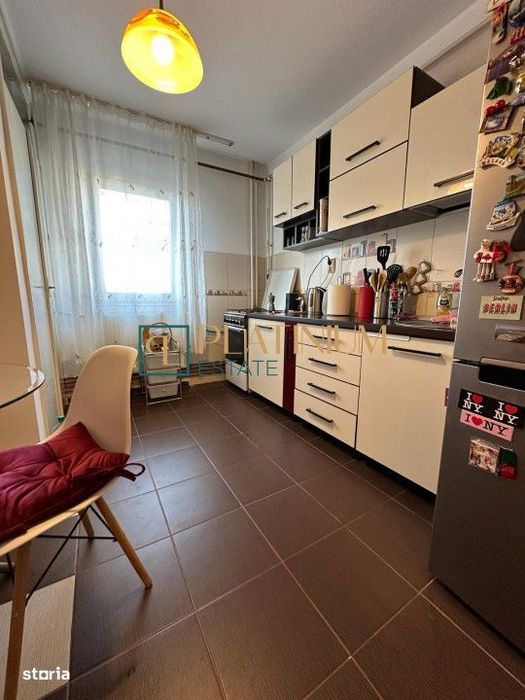 P4072 Apartament cu 3 camere si garaj sub bloc, zona Modern