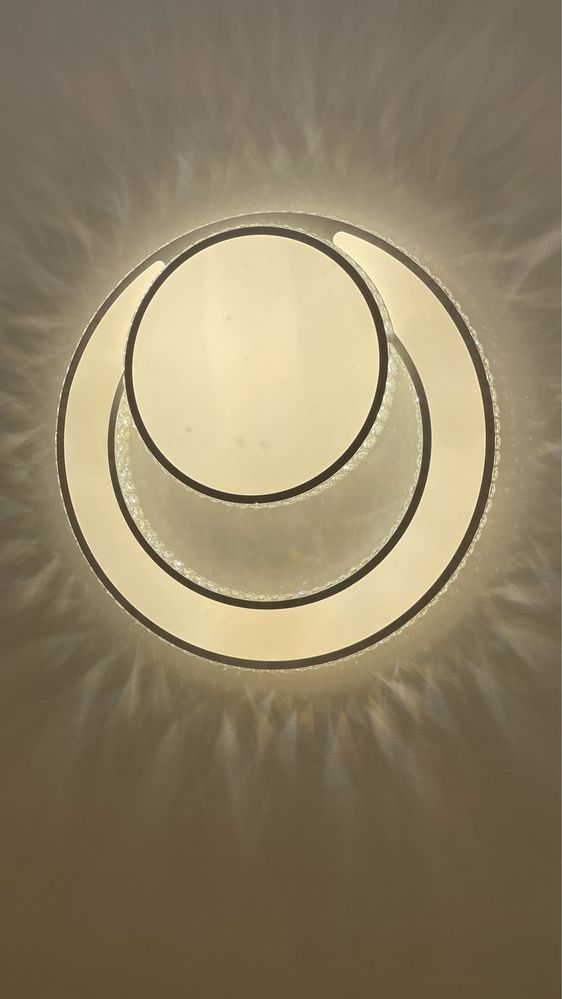 Люстра светодиодная  диаметр 90 см
