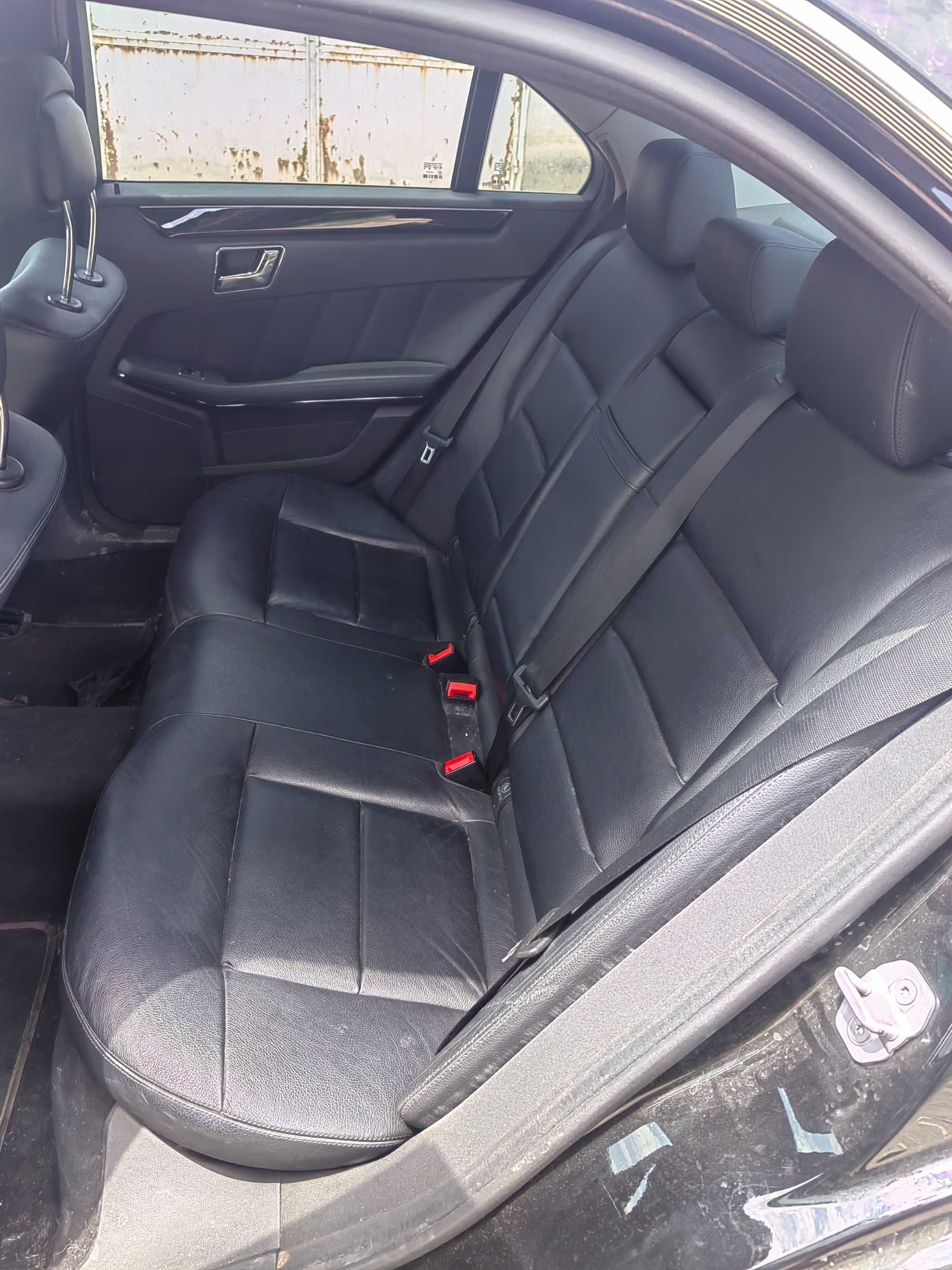 Mercedes E350 cdi 231 кс W212 на части. Ляв волан