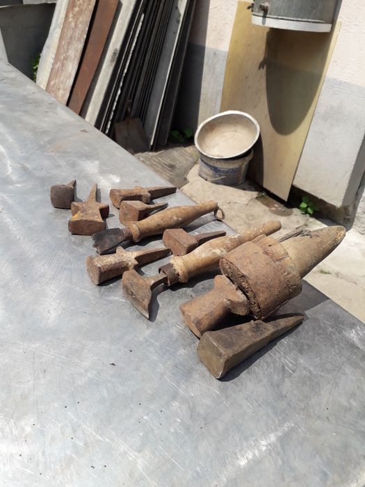 Barda, clesti fierarie nicovala coasa,soba rumegus,caldare palinca