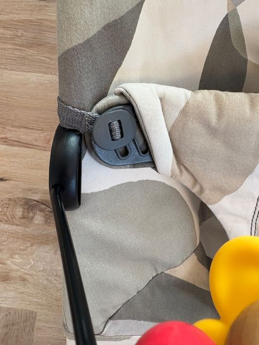 Balansoar BabyBjorn Bliss print Khaki/Green