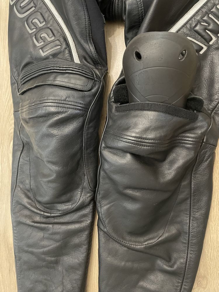 Pantaloni moto piele VANUCCI marime 50