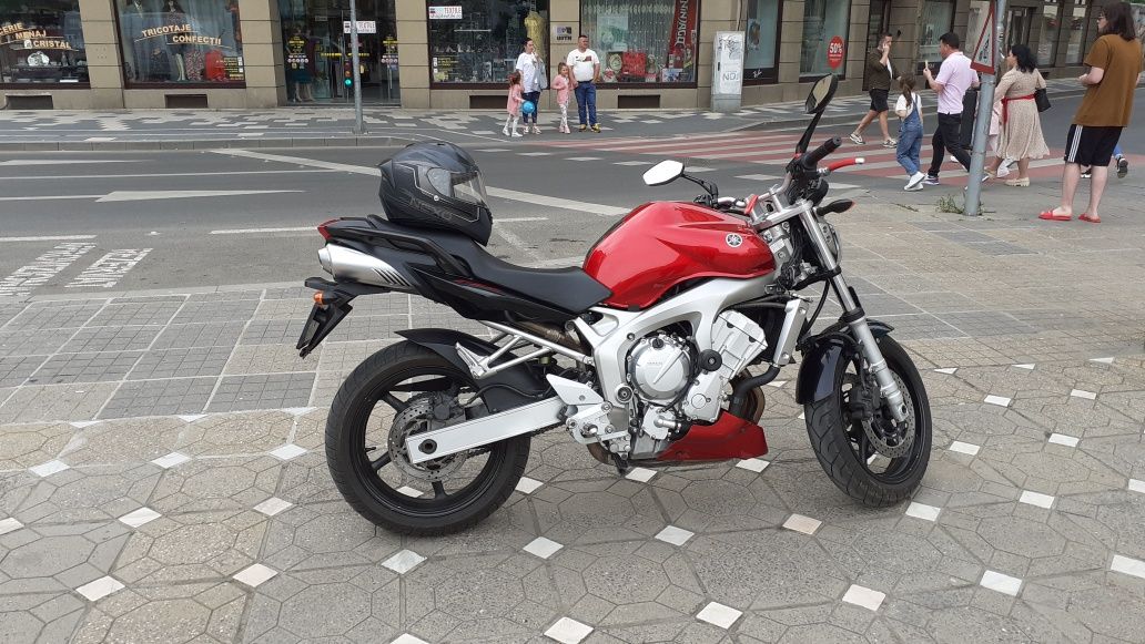 Vând Yamaha FZ6-N