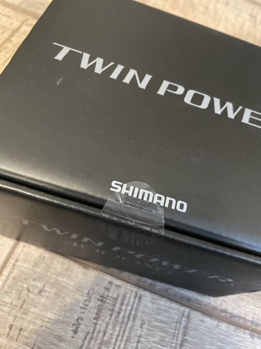 Mulineta Shimano Twin Power 4000XG