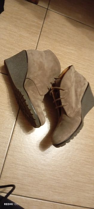 Botine mărimea 38