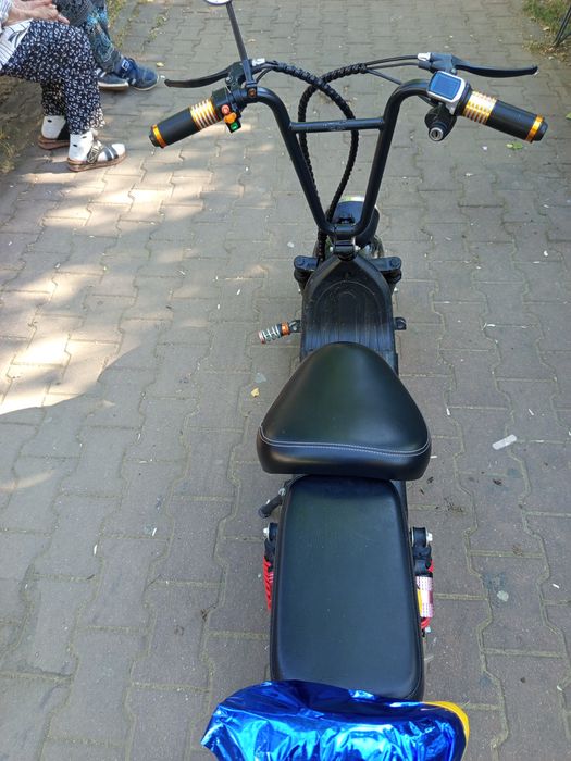 Scuter electric copii 8-12 ani