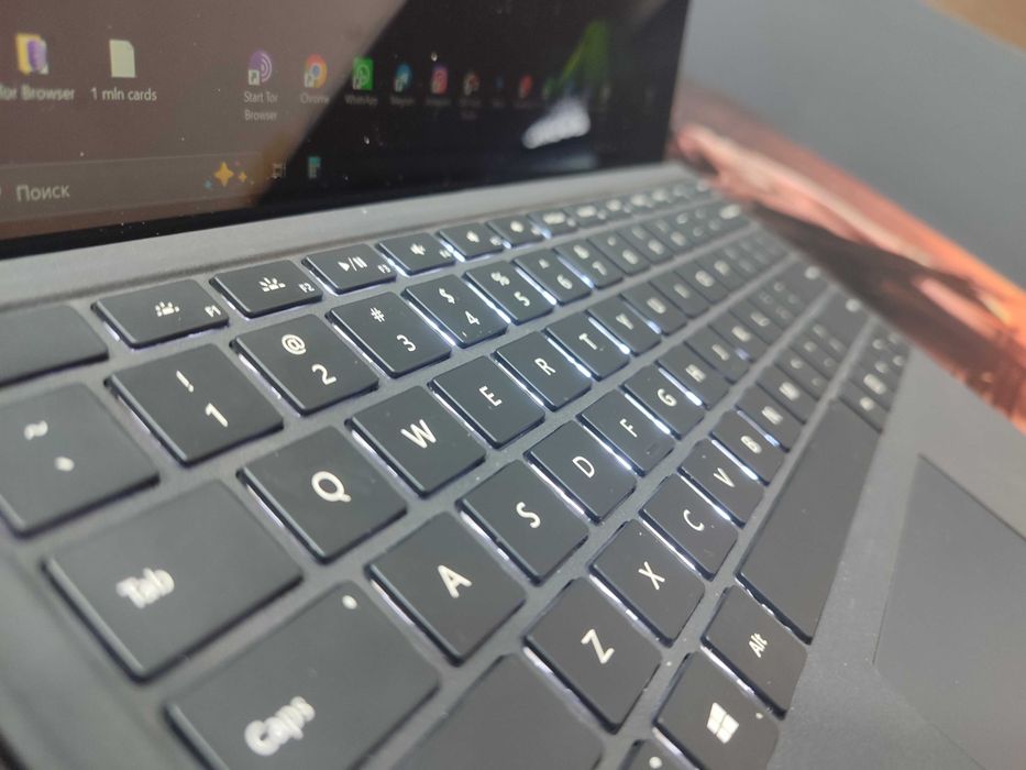 Ноутбук офисный Microsoft surface Pro 3 Intel core i7