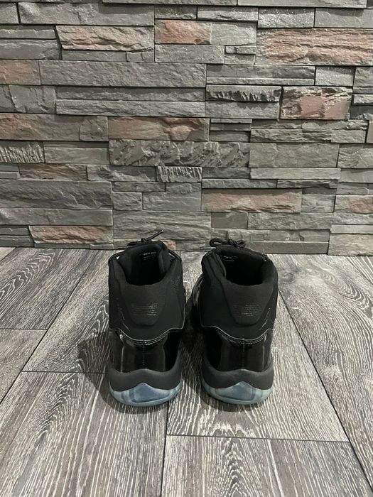 Jordan 11 cap and gown