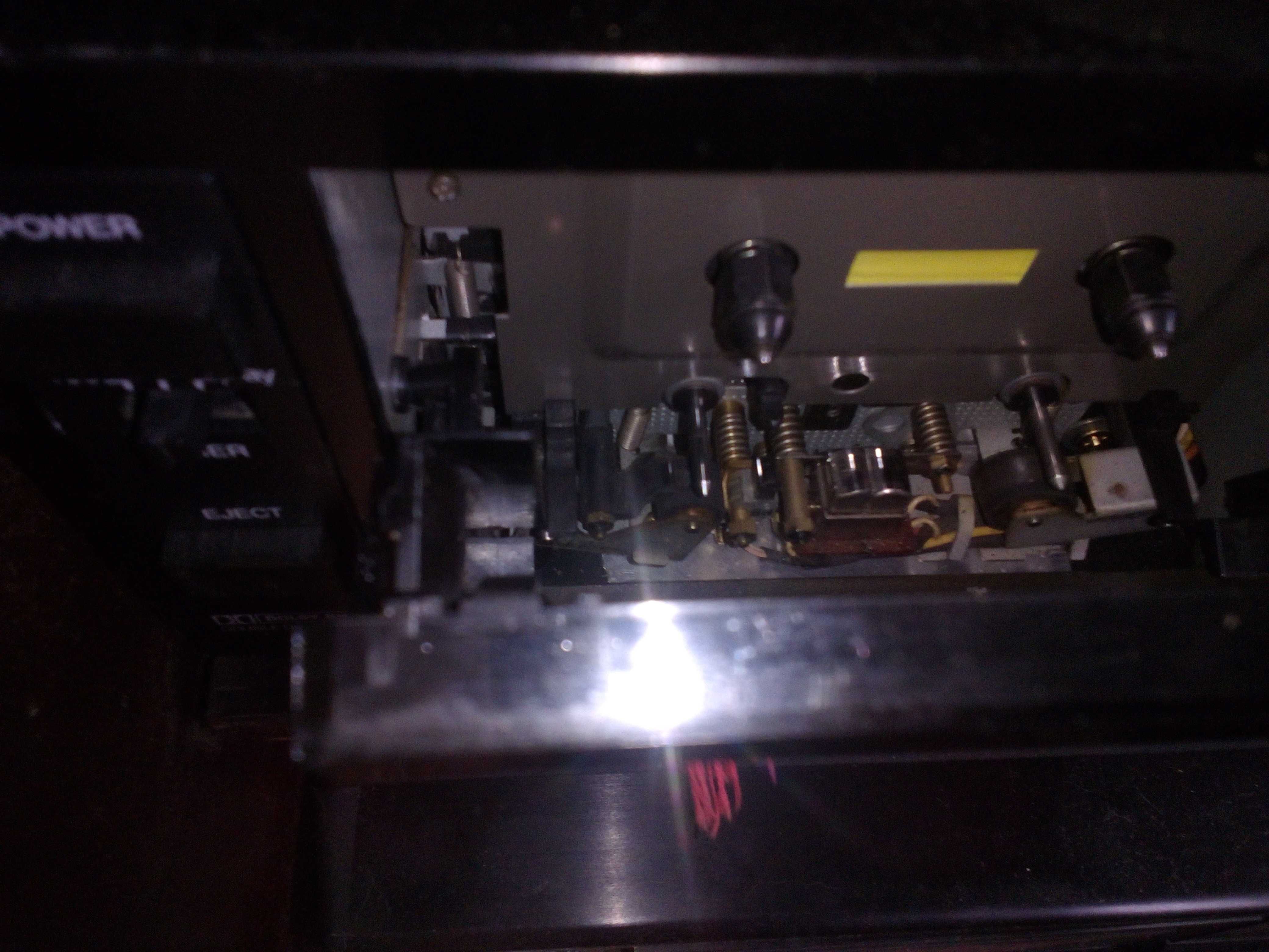 Vînd casetofon deck marca DENON DR-M22