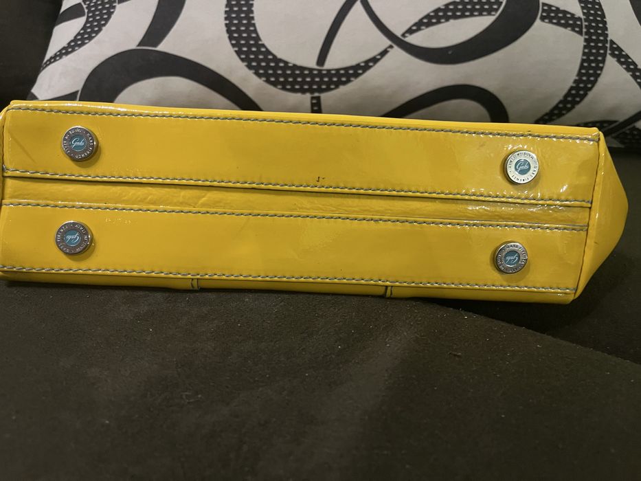 Чанта носена няколко пъти