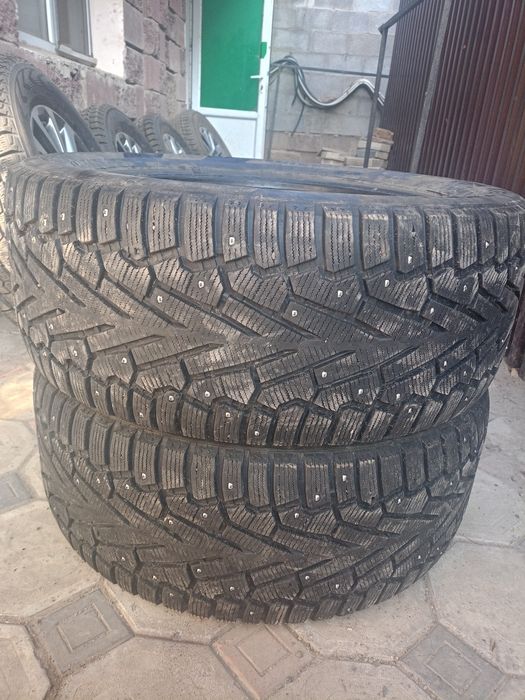 Зимняя резина б/у 2018 года