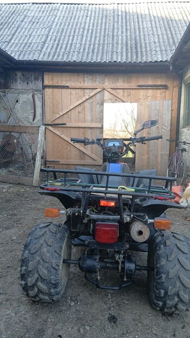 Vând atv bashan 200