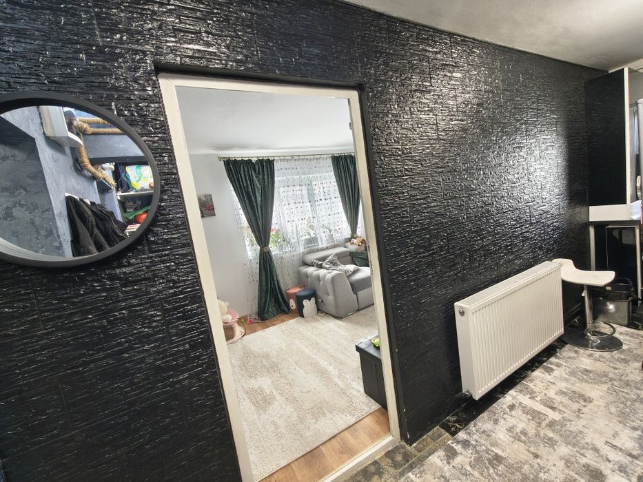 Vând apartament 2 camere