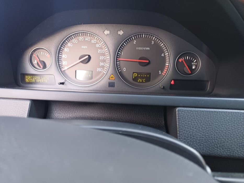 Vând Volvo xc90,2006 4x4 automat.