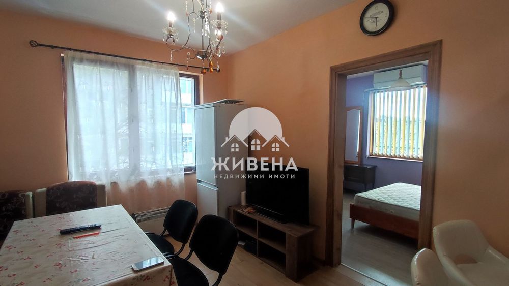 Дава се под наем Тристаен апартамент в Варна, Левски - 65 кв.м за 562 € - Снимка #2
