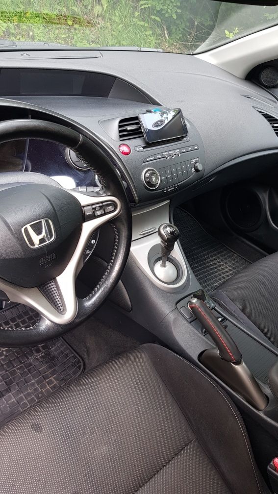 Продавам "HONDA " sivic type S