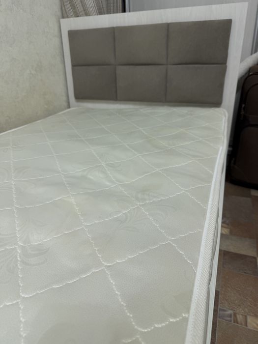 Продаю кровать в связи с переездом