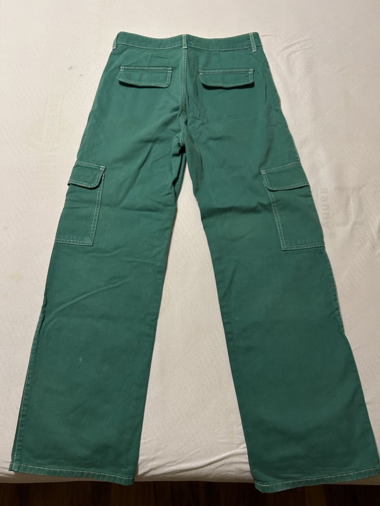 Зелен панталон Pull&Bear