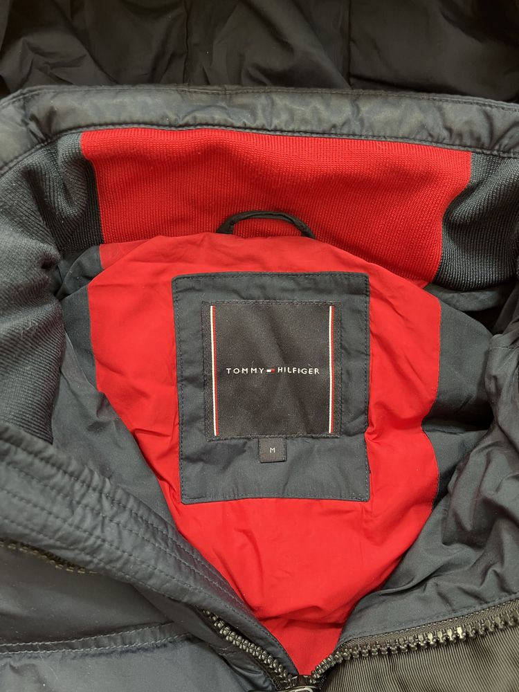 Tommy Hilfiger мъжко пухено яке размер М