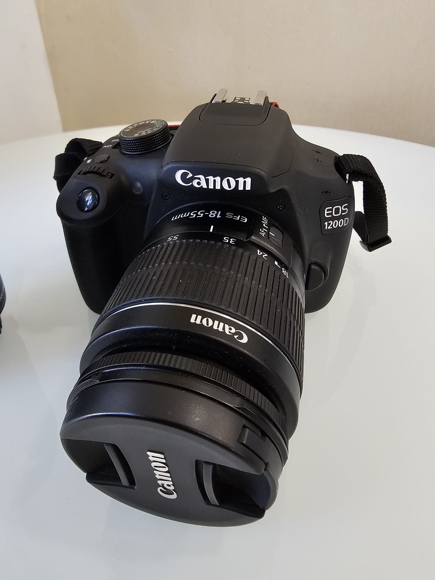 Canon EOS 1200D + Obiective 18-55 si 10-18 mm Amanet BKG