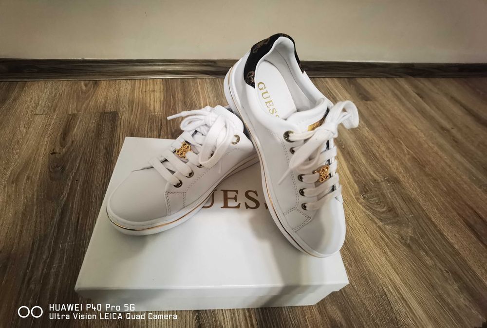 Дамски обувки Guess