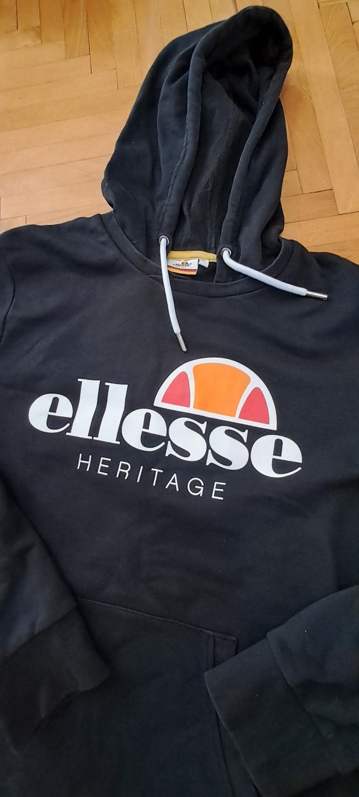 Оригинален Суичер "ellesse" XL