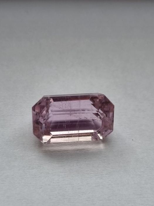 Kunzite naturală 15.74 ct – piatră rară roz, schimb sau vânzare