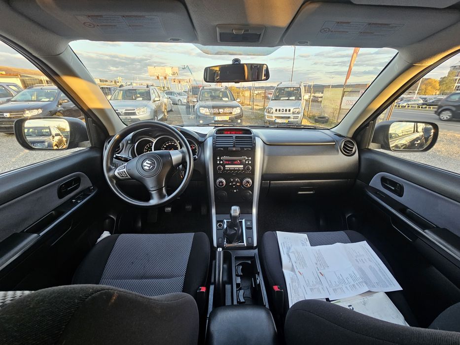 Suzuki grand vitara,1.6 Benzina,4x4,Clima,Jante,Cârlig, Posibil Rate *