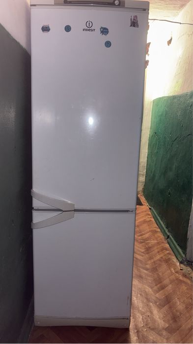 Холодильник продам