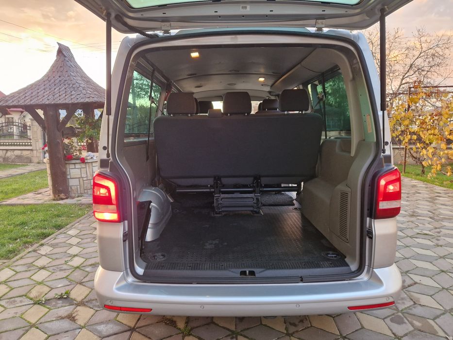 Volkswagen Transporturi 8+1