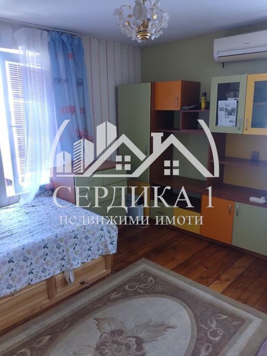 Продава се Тристаен апартамент в София, Център - 72 кв.м за 1862 €/кв.м - Снимка #2