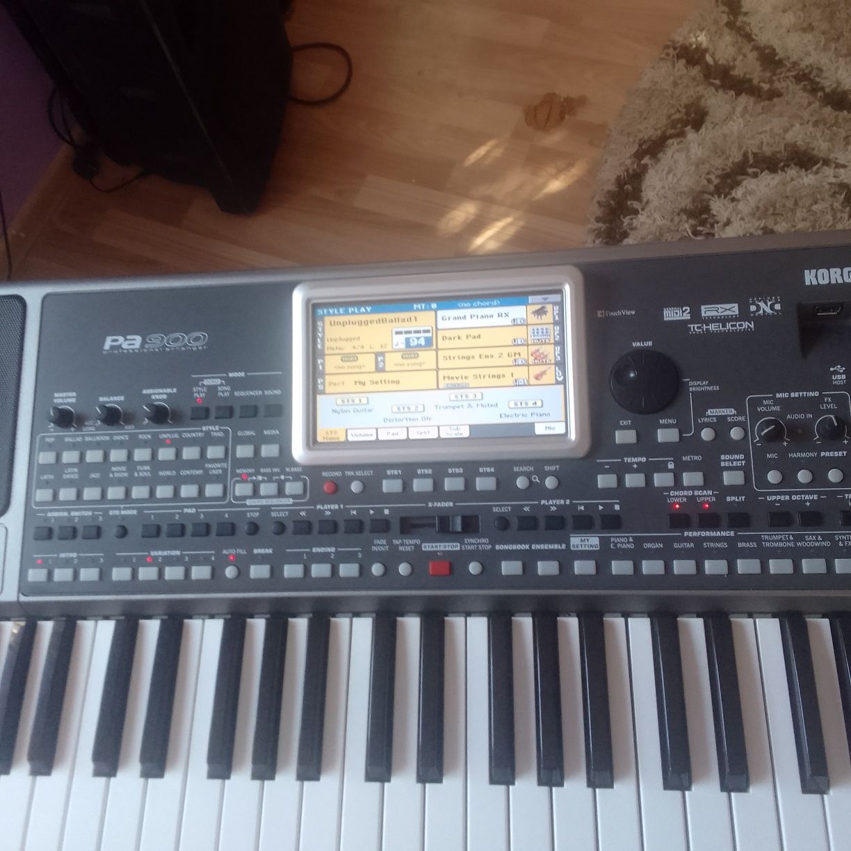 Korg pa900 ca și nouă