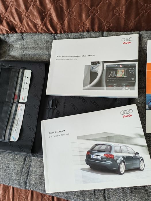 Бордна книжка за Ауди А 4