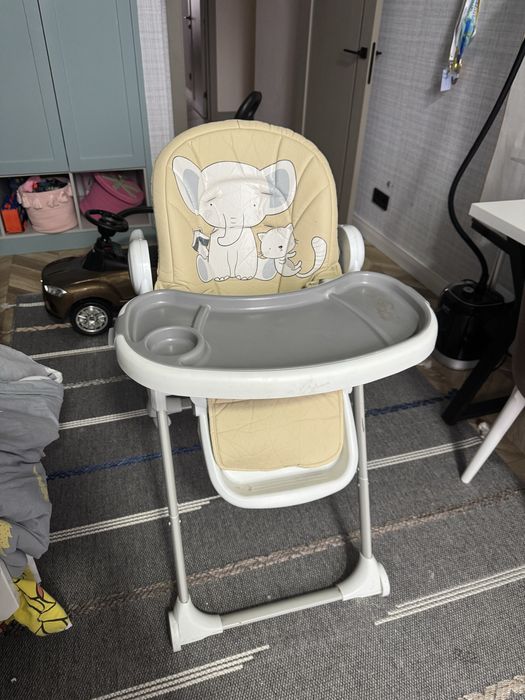 Детский стульчик для кормления