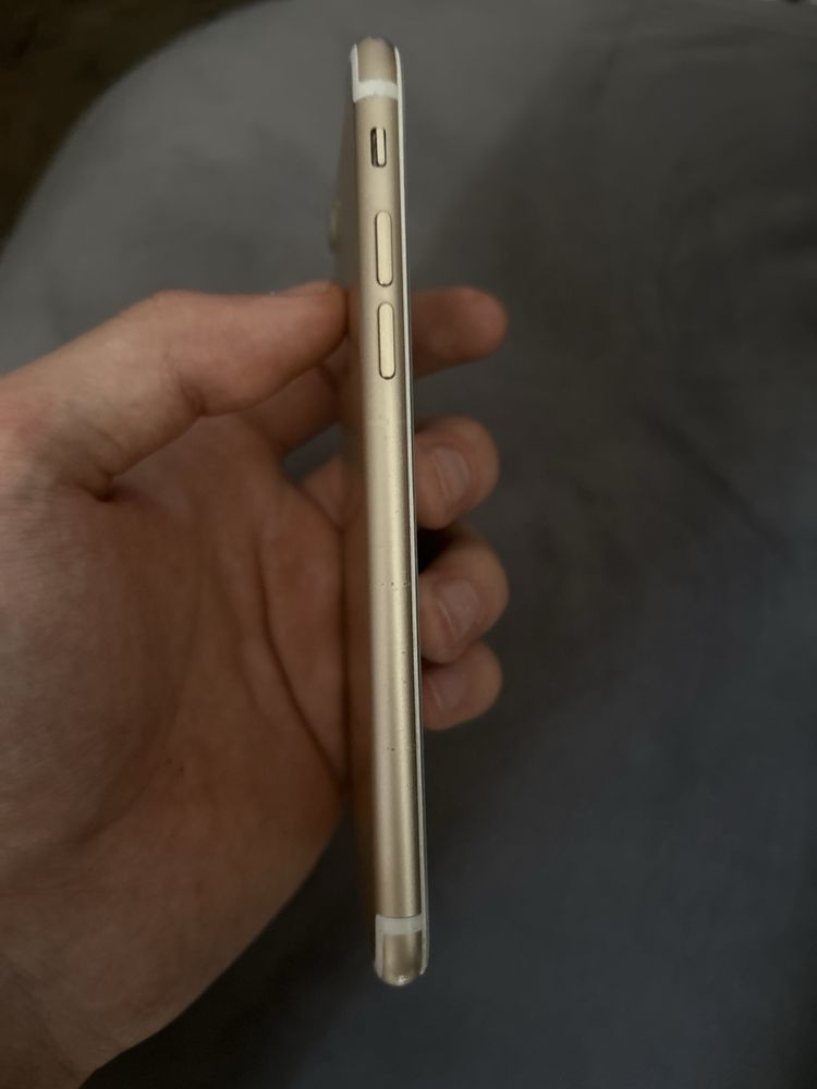 Продам срочно iphone 7