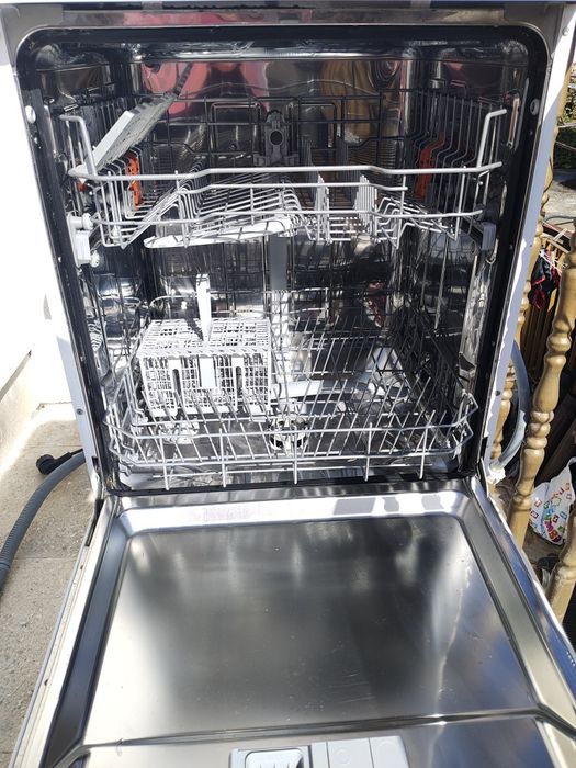 Съдомиялна Hotpoint