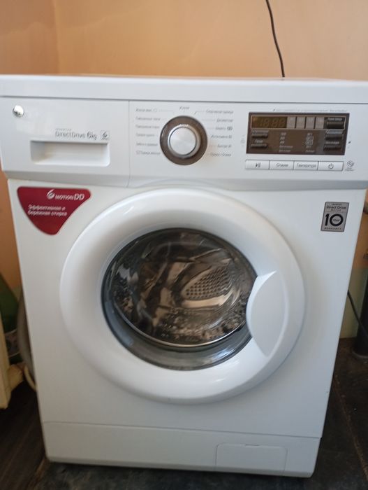 Продам стиральную машину lg.