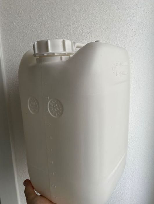 Vand bidane bidon plastic 10 LITRI cu capac